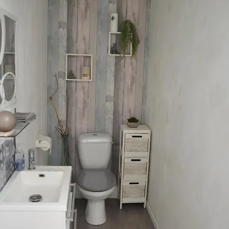 Maison Avec Piscine, Jaccuzi, Hammam A 800 M Du Villa Gastes