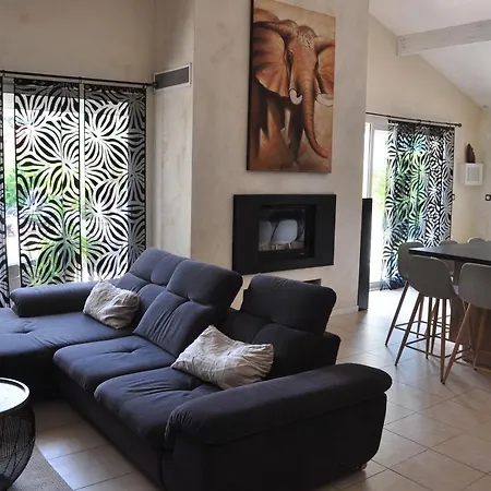 Maison Avec Piscine, Jaccuzi, Hammam A 800 M Du